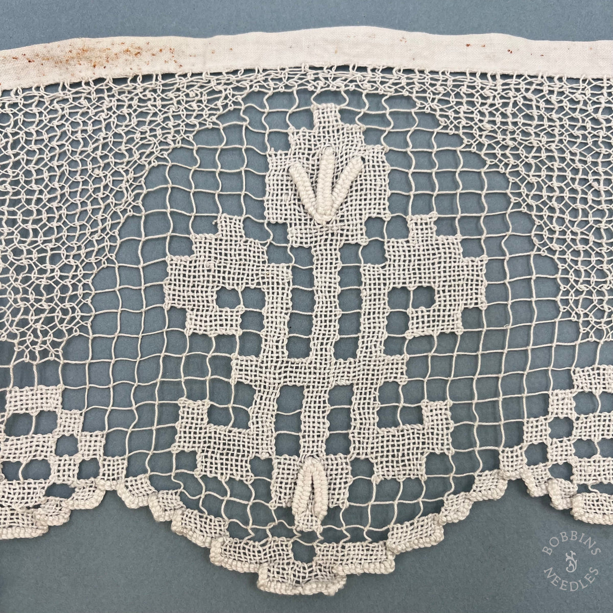 Antique Handmade Filet Altar Lace with IHS Christogram & Sacred Heart – 245 × 20 cm
