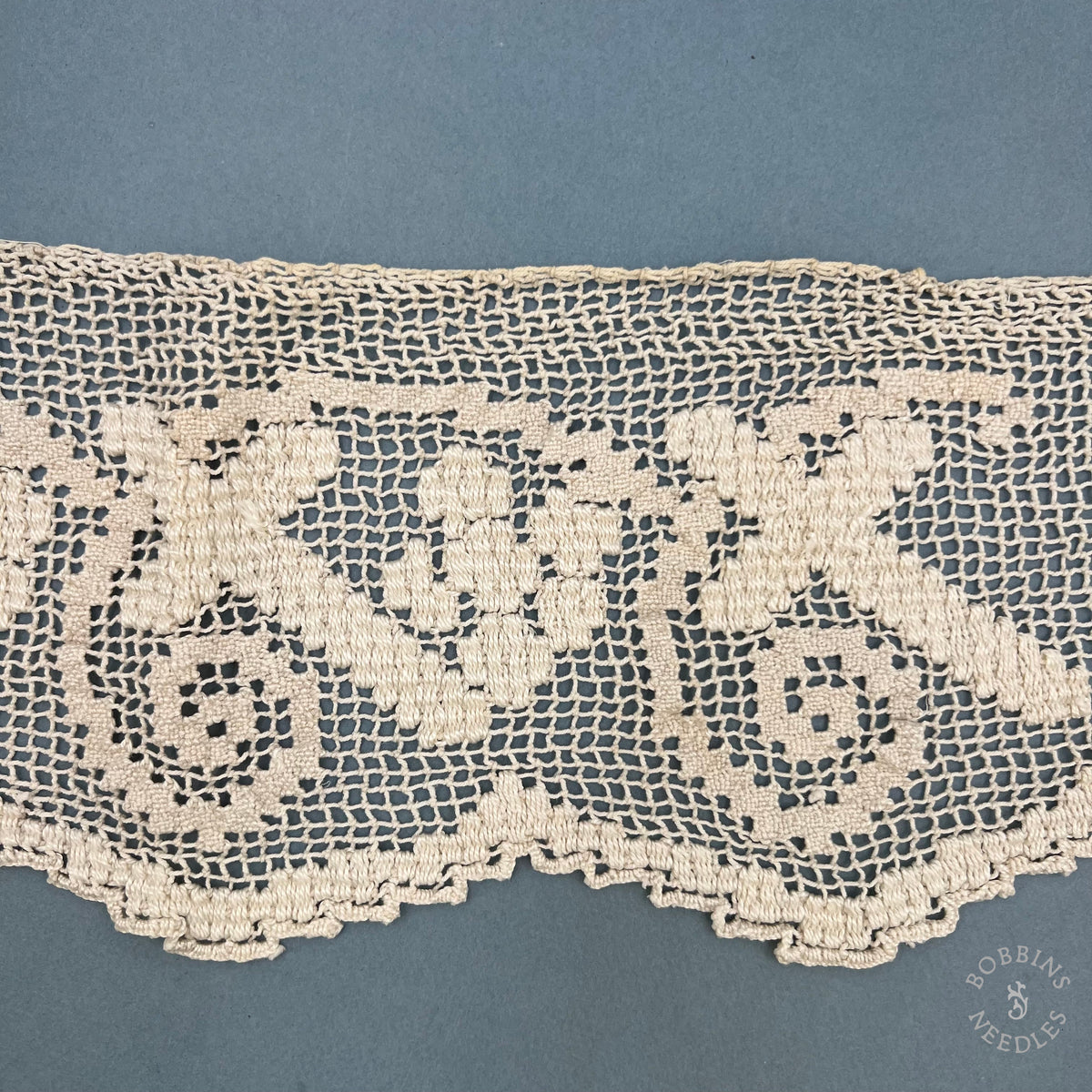 Antique Handmade Filet Crochet Altar Border with Chalice and Crosses – 226 × 18 cm