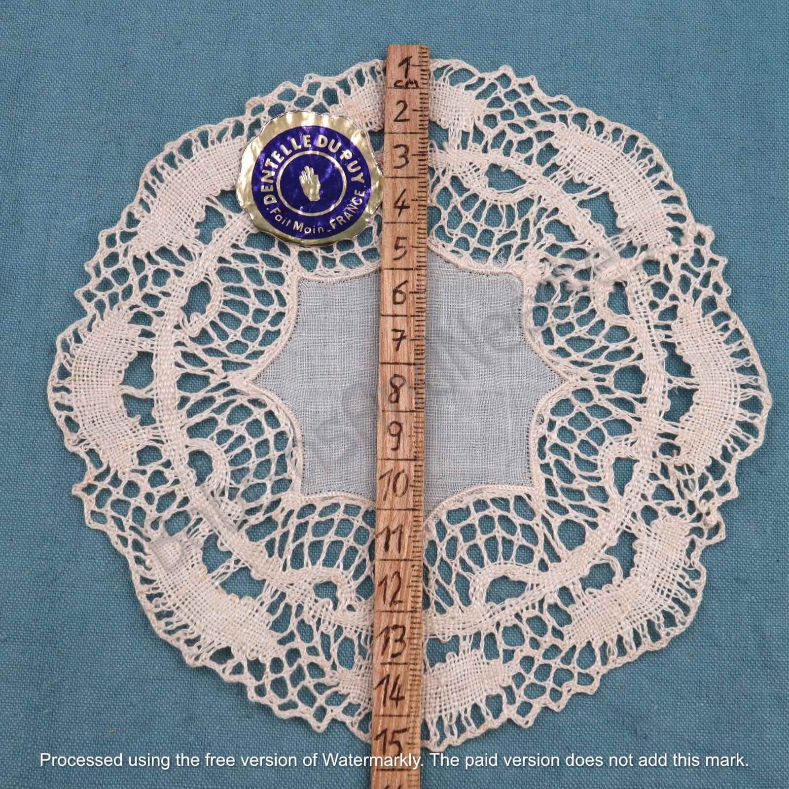 French Linen Doily with Handmade lace border - Dentelle du Puy