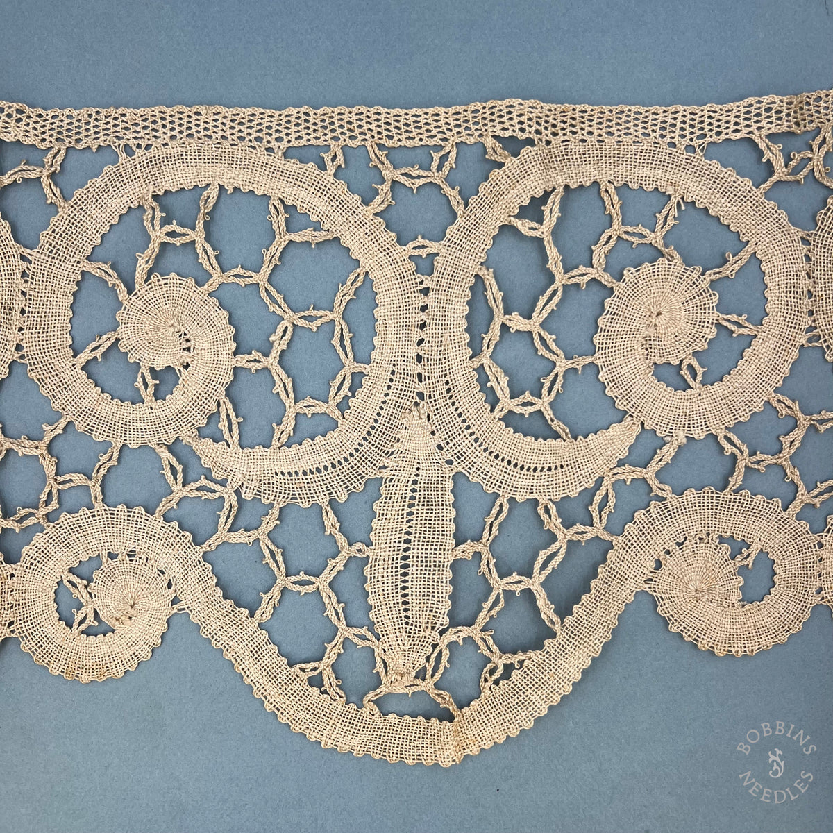 Antique Handmade Linen Bobbin Lace Border – 335 × 26 cm