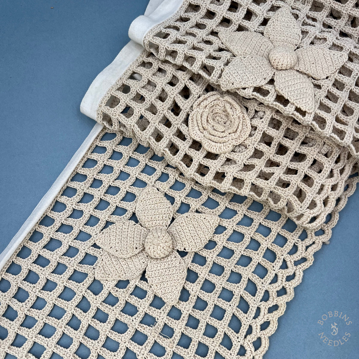 Antique Handmade Crochet Lace Border with Raised Flowers – 175 × 26 cm