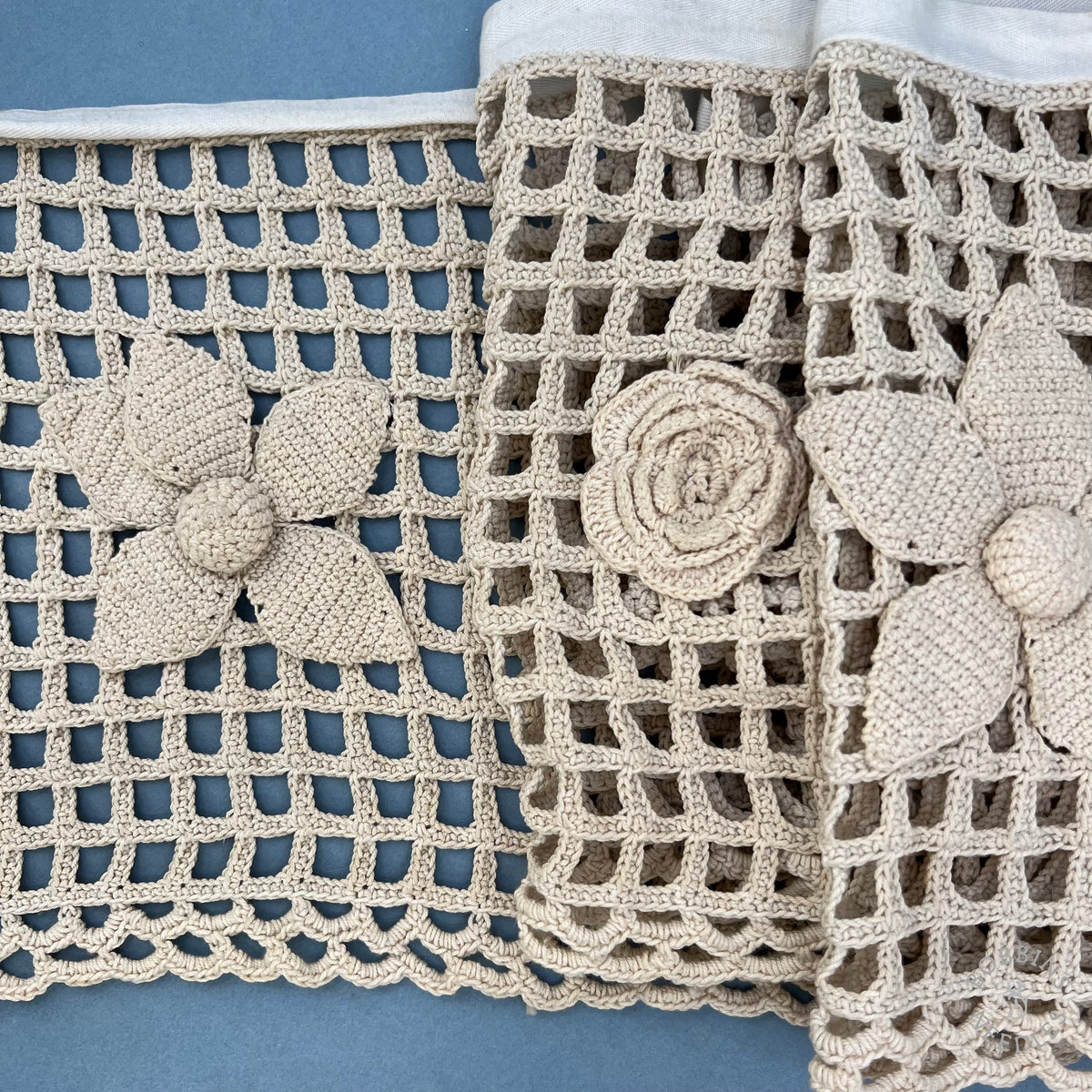 Antique Handmade Crochet Lace Border with Raised Flowers – 175 × 26 cm