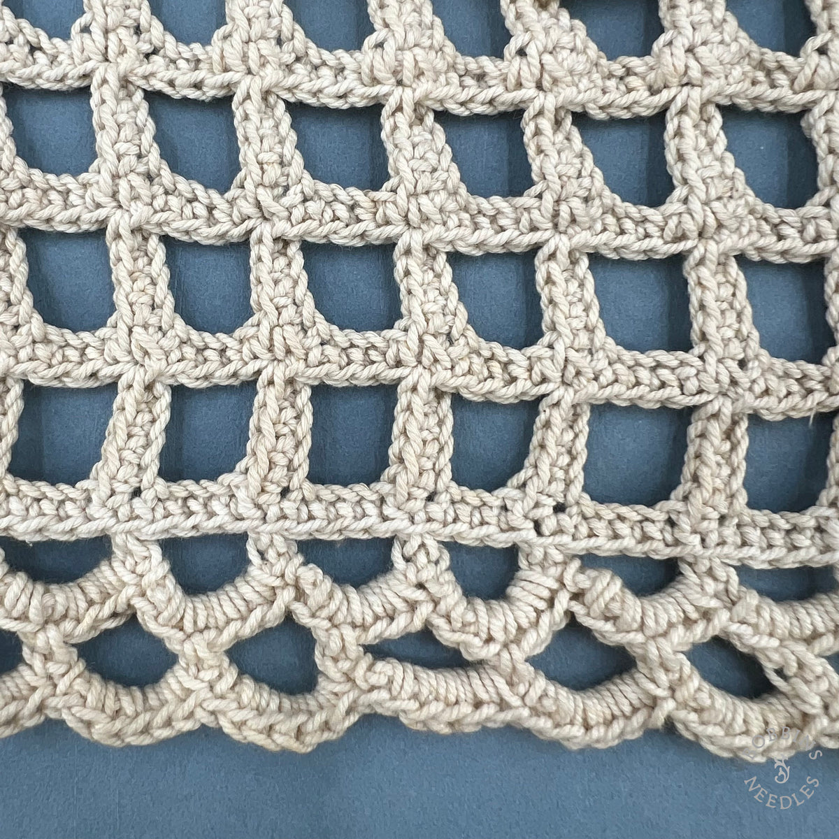 Antique Handmade Crochet Lace Border with Raised Flowers – 175 × 26 cm