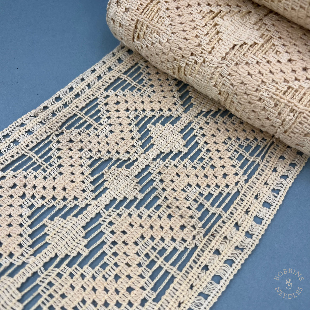 Vintage Geometric Openwork Wide Lace Trim – 19 cm | By the Meter