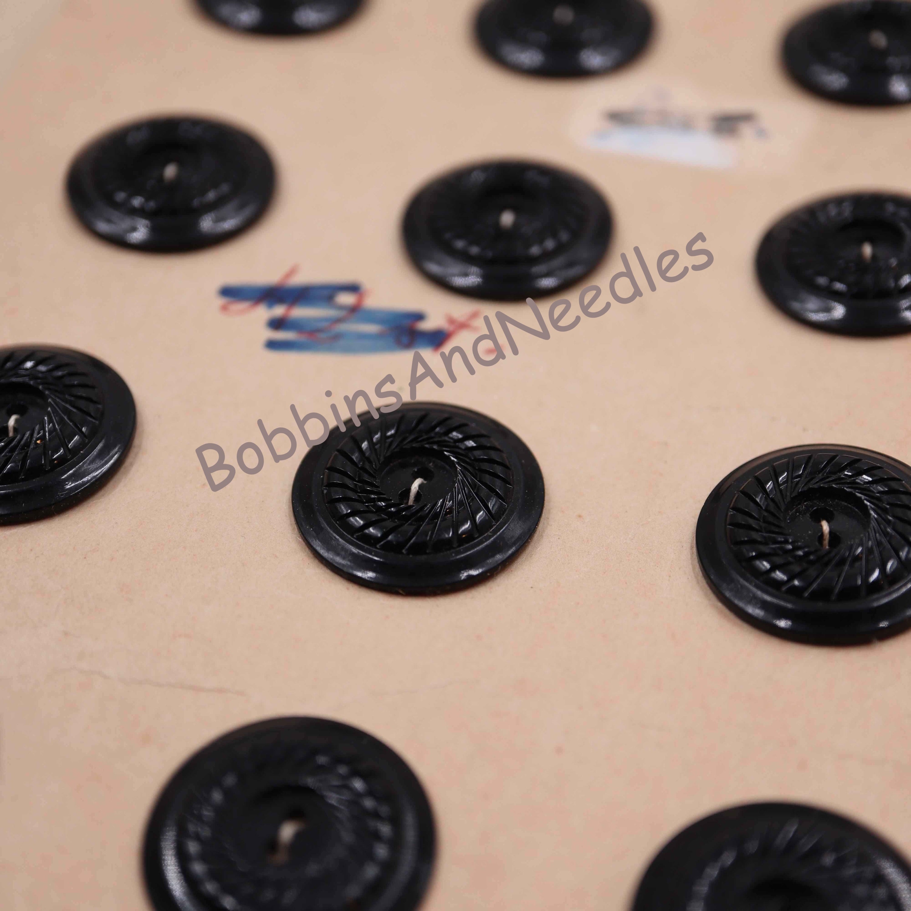 Card of 12 Couture Buttons Ø 22 mm Vintage Casein Black