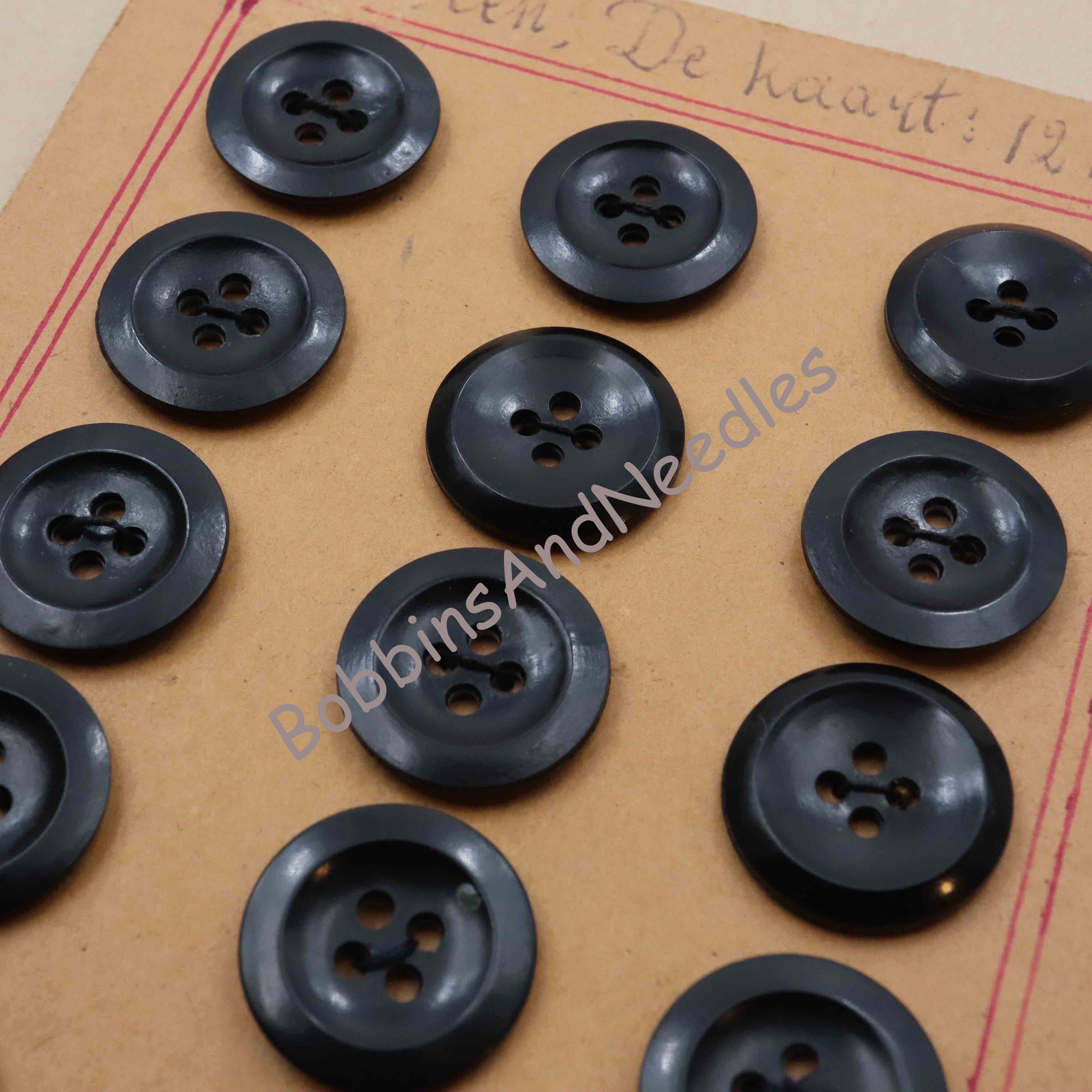 Vintage Card with 18 Bone Buttons Ø 19 mm Round Black