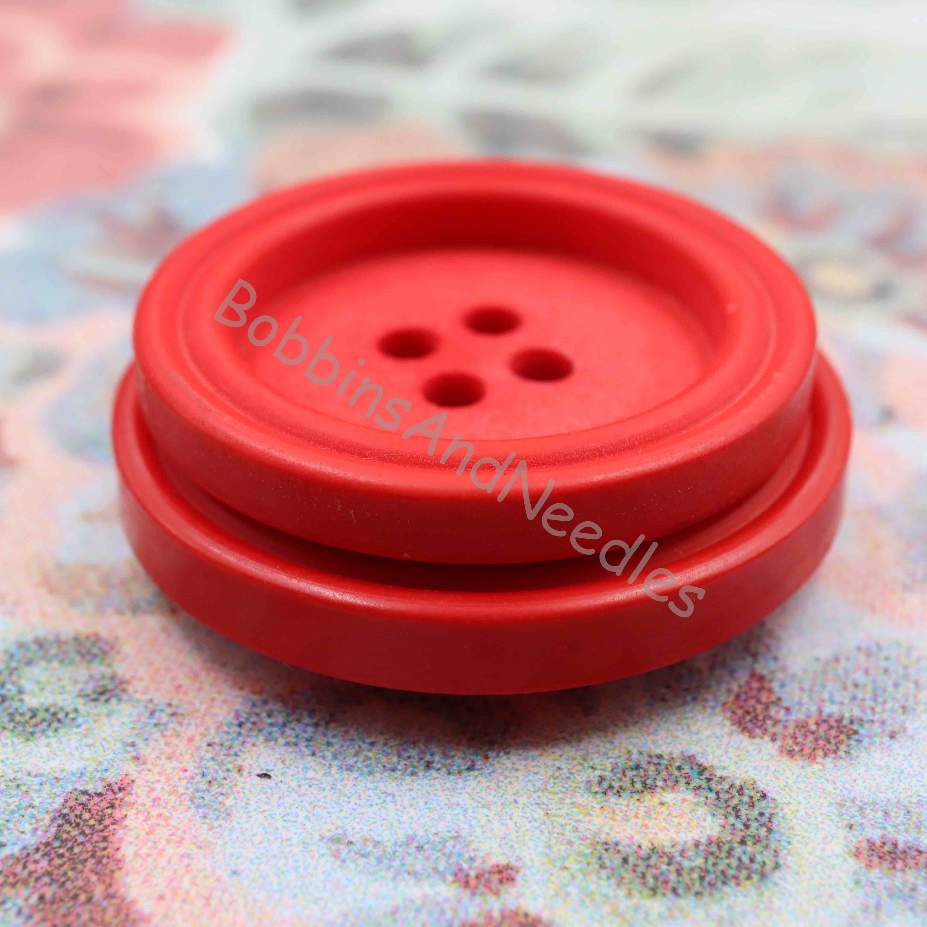 Set of 11 Large Red Casein Buttons Ø 30 mm Ø 27 mm Double Rim Design