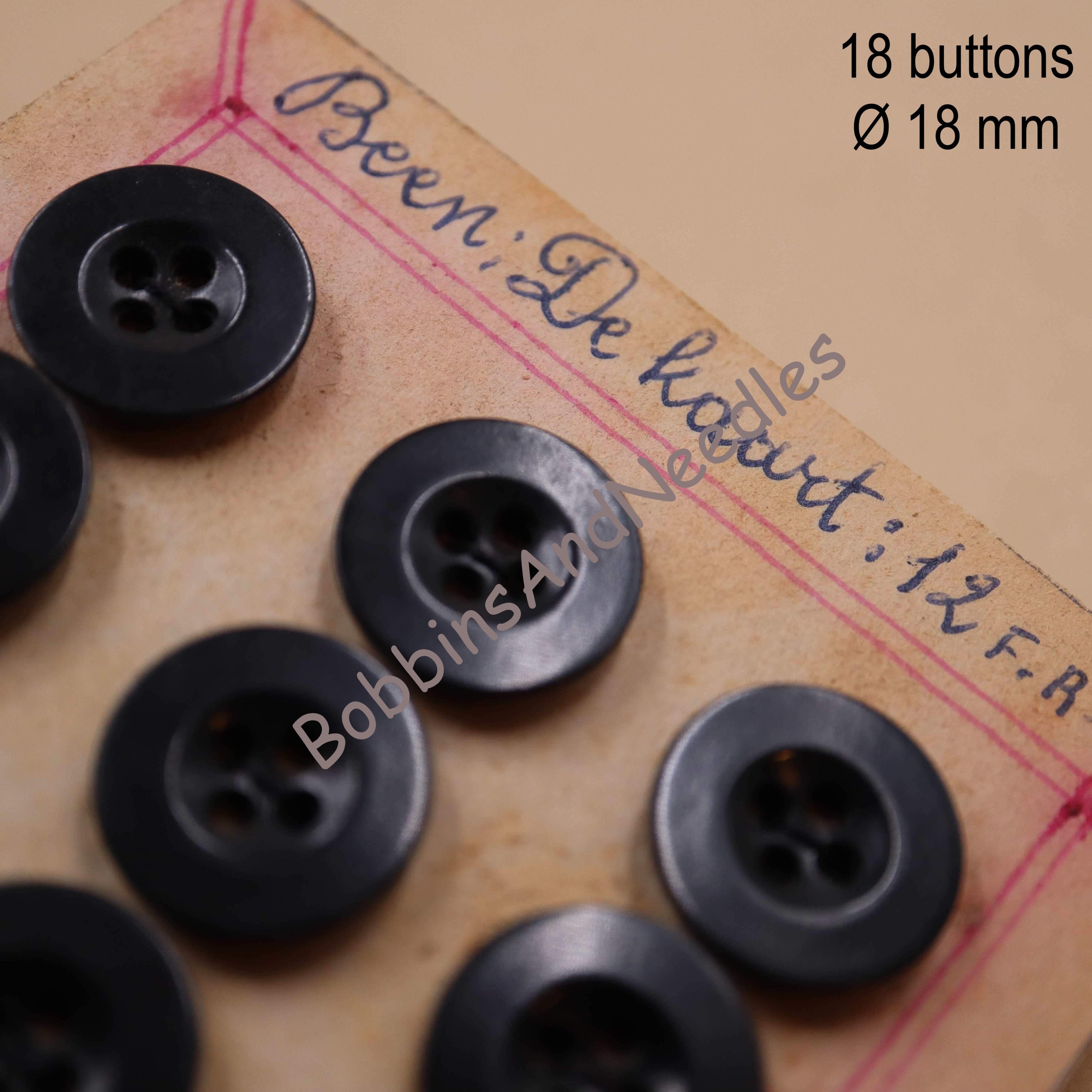 Vintage Card with 18 Bone Buttons Ø 18 mm Round Black