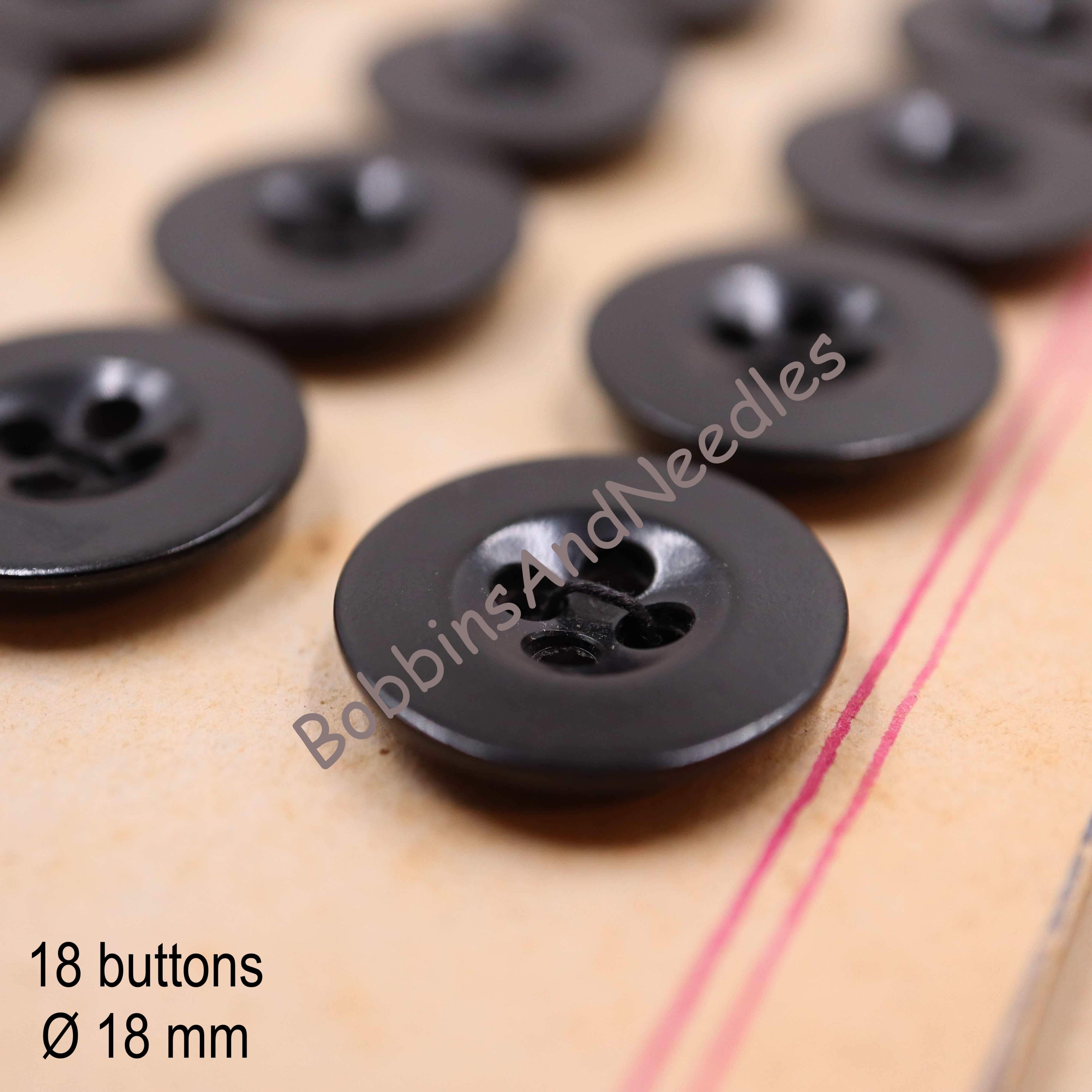 Vintage Card with 18 Bone Buttons Ø 18 mm Round Black