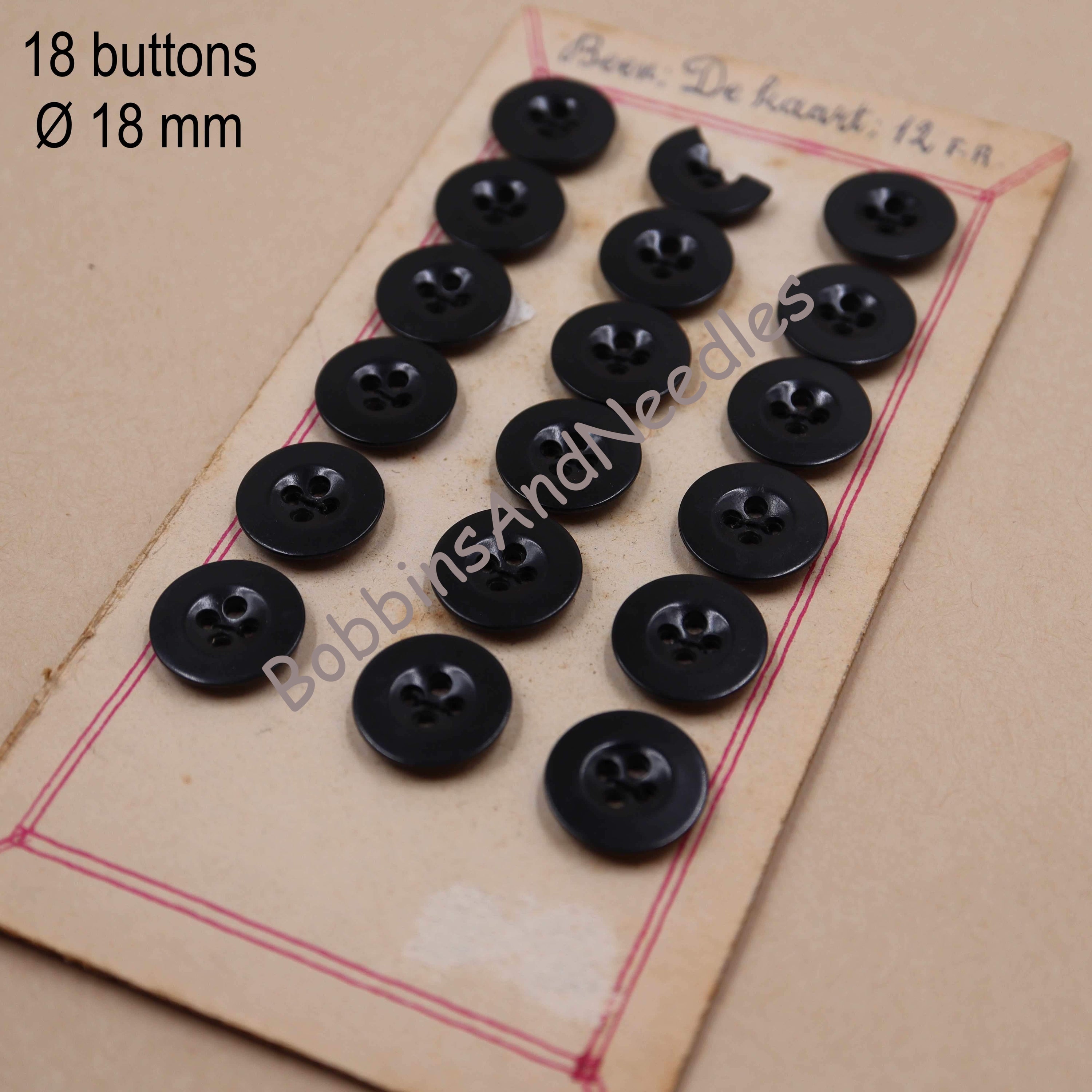 Vintage Card with 18 Bone Buttons Ø 18 mm Round Black