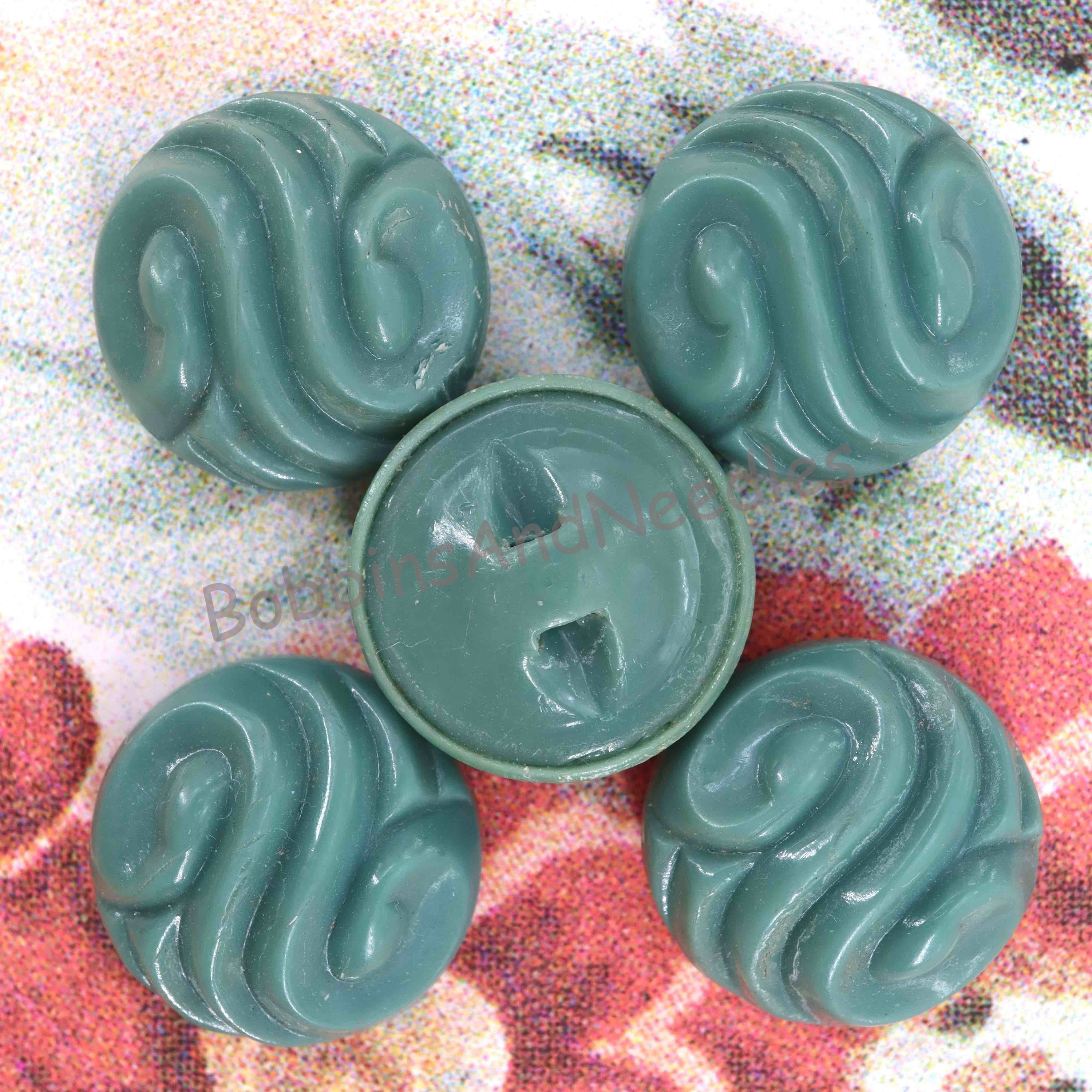 Set of 4 Couture Casein Buttons Ø 17 mm Teal Green with Swirl Design