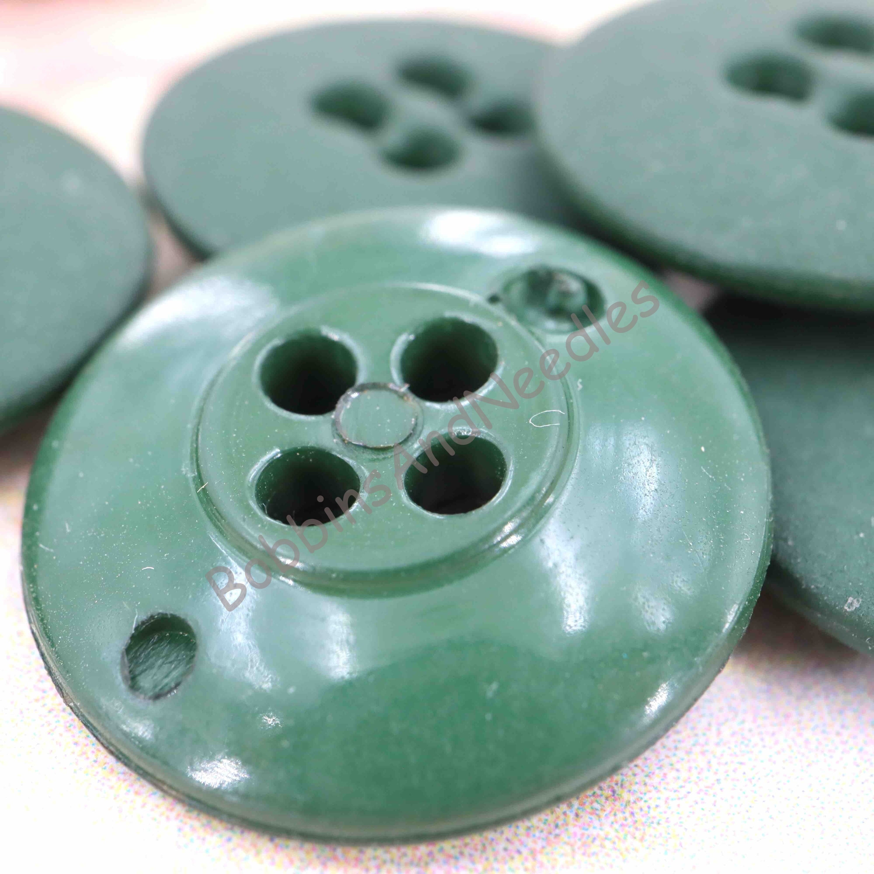 Set of 11 Casein Buttons Ø 20 mm Forest Green with Grainy Texture