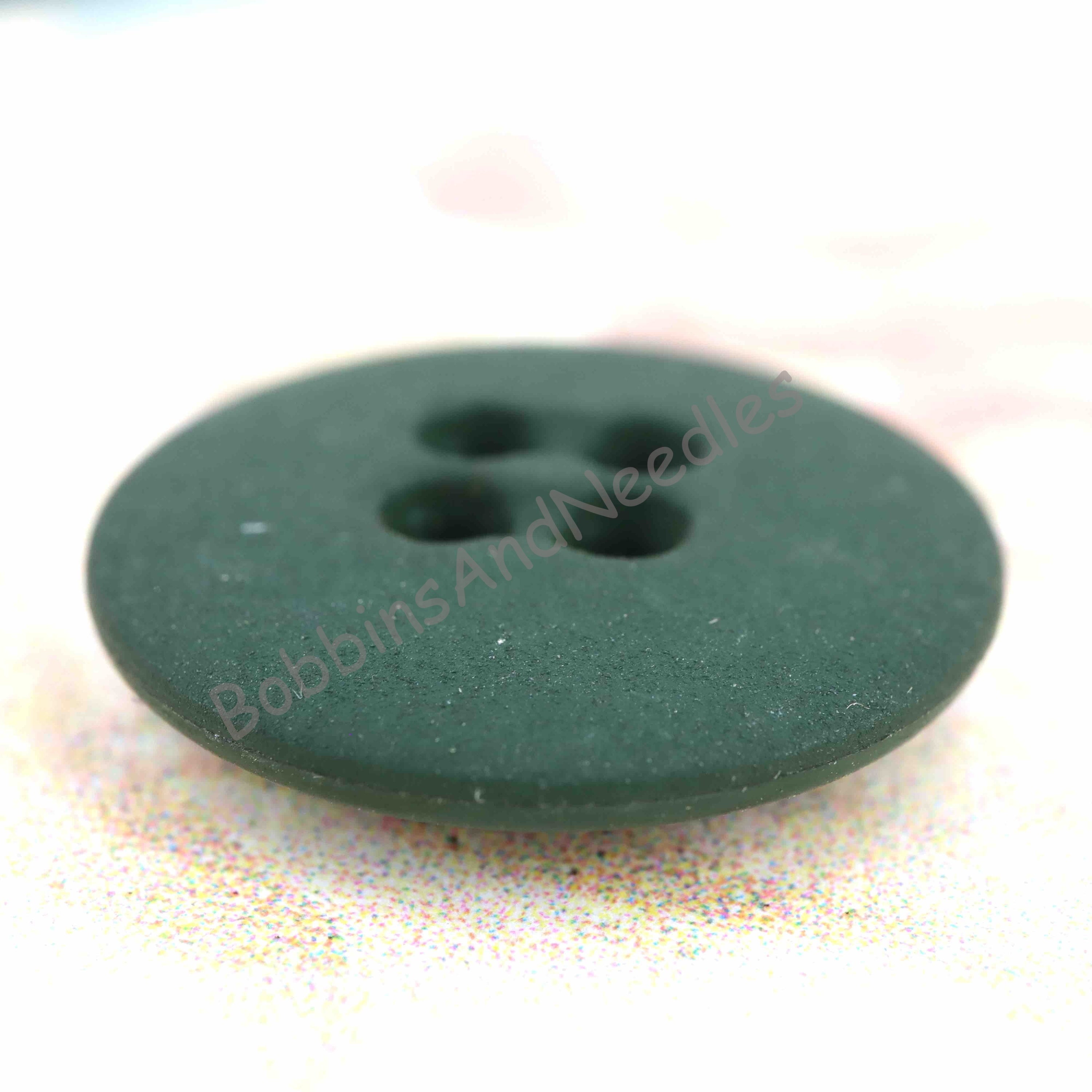 Set of 11 Casein Buttons Ø 20 mm Forest Green with Grainy Texture