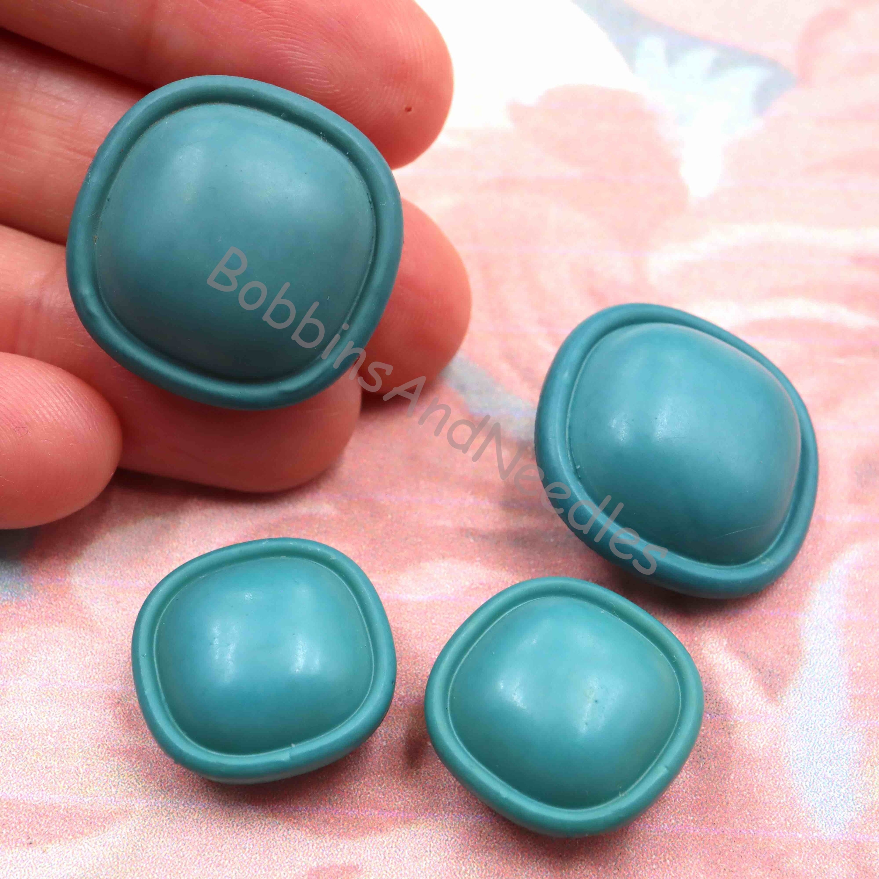 Set of 4 Couture Buttons Ø 22 mm & Ø 17 mm Teal Green Vintage Casein Dome Shank Back