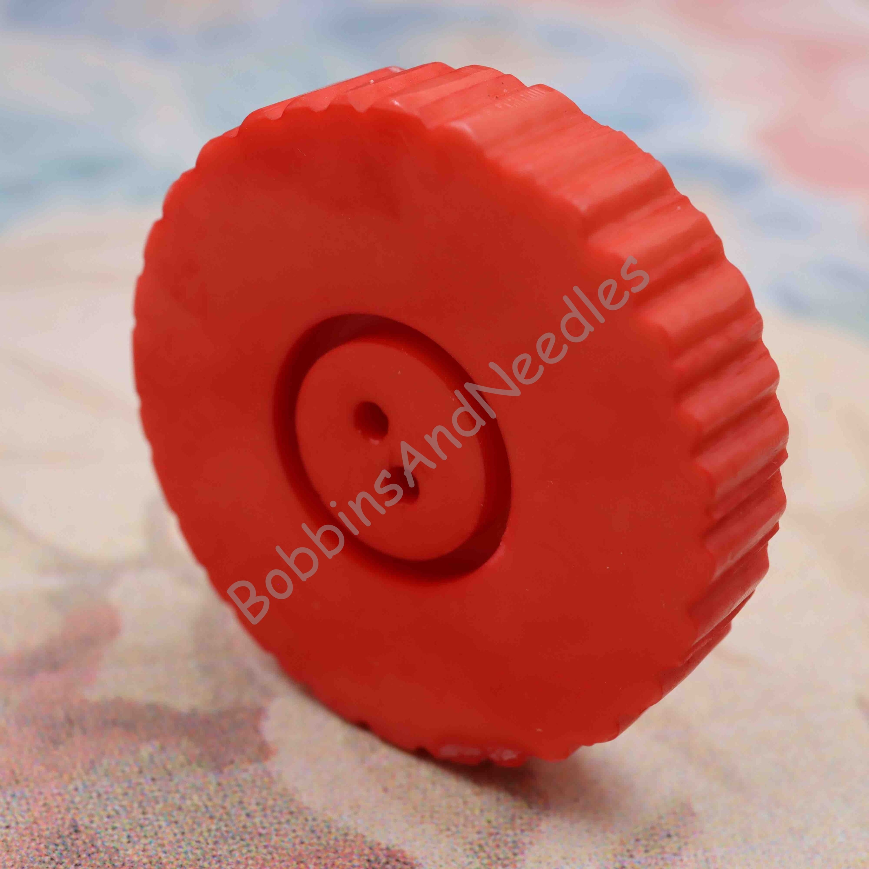 Set of 3 Large Red Couture Casein Buttons Ø 31 mm with Ribbed Edge