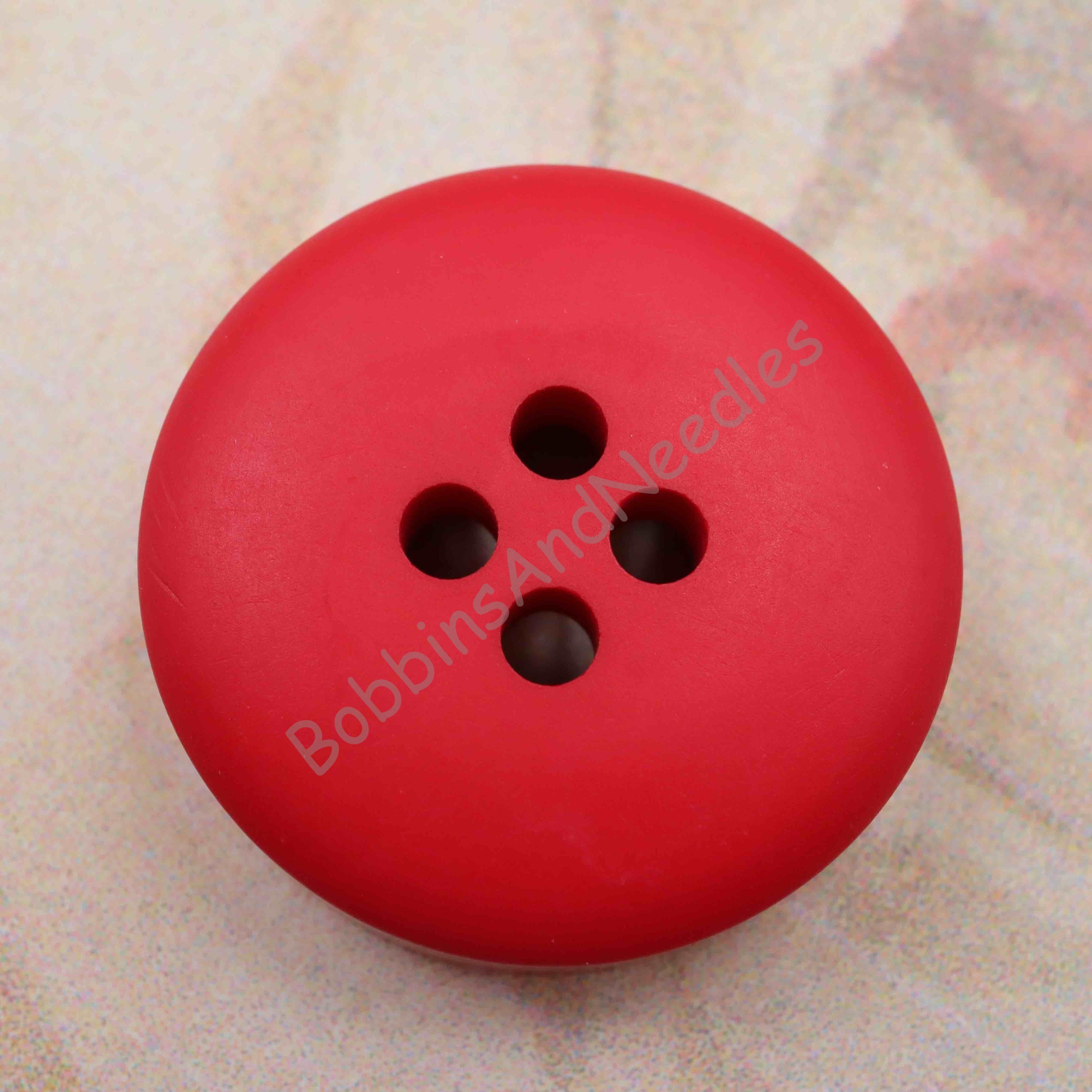 Set of 3 Red Casein Buttons Ø 27 mm with Dipped Square Effect