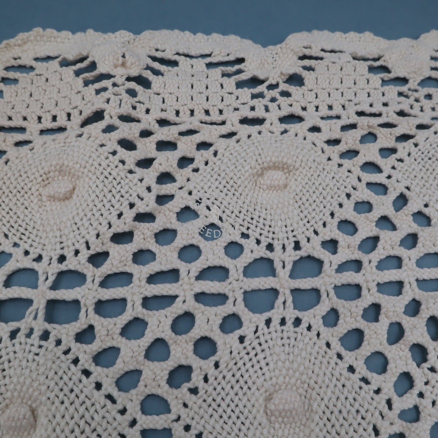 Antique Crochet Lace Bedspread 235x210 cm – Handmade Vintage Coverlet – Off White Lace Textile - Bobbins&Needles