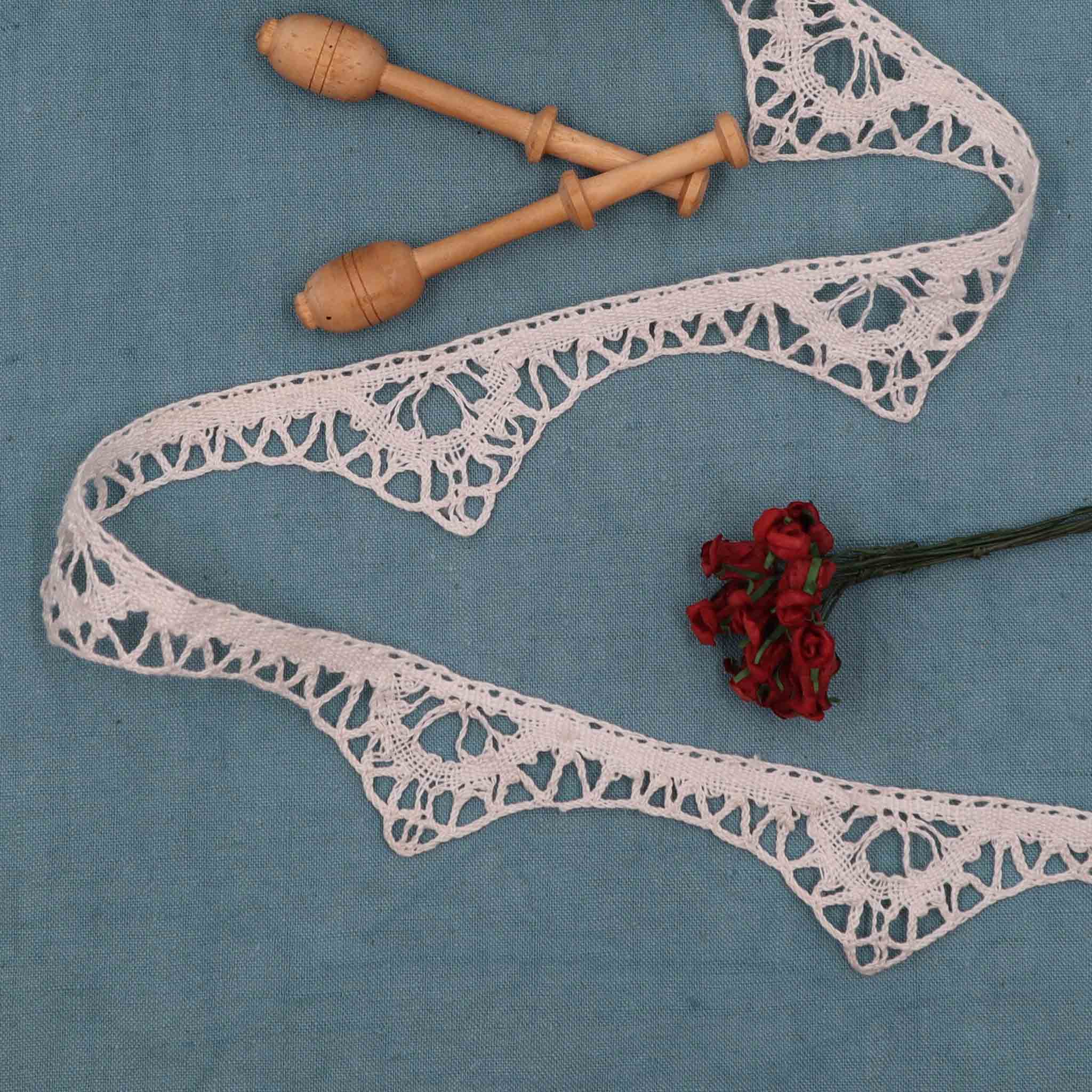 Handmade Linen Lace Trim - Bobbins&Needles