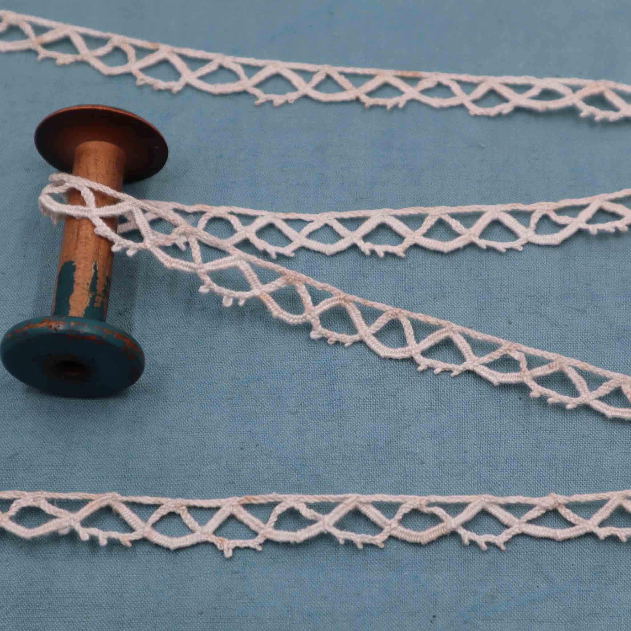 Handmade Hemp Lace Trim - Bobbins&Needles