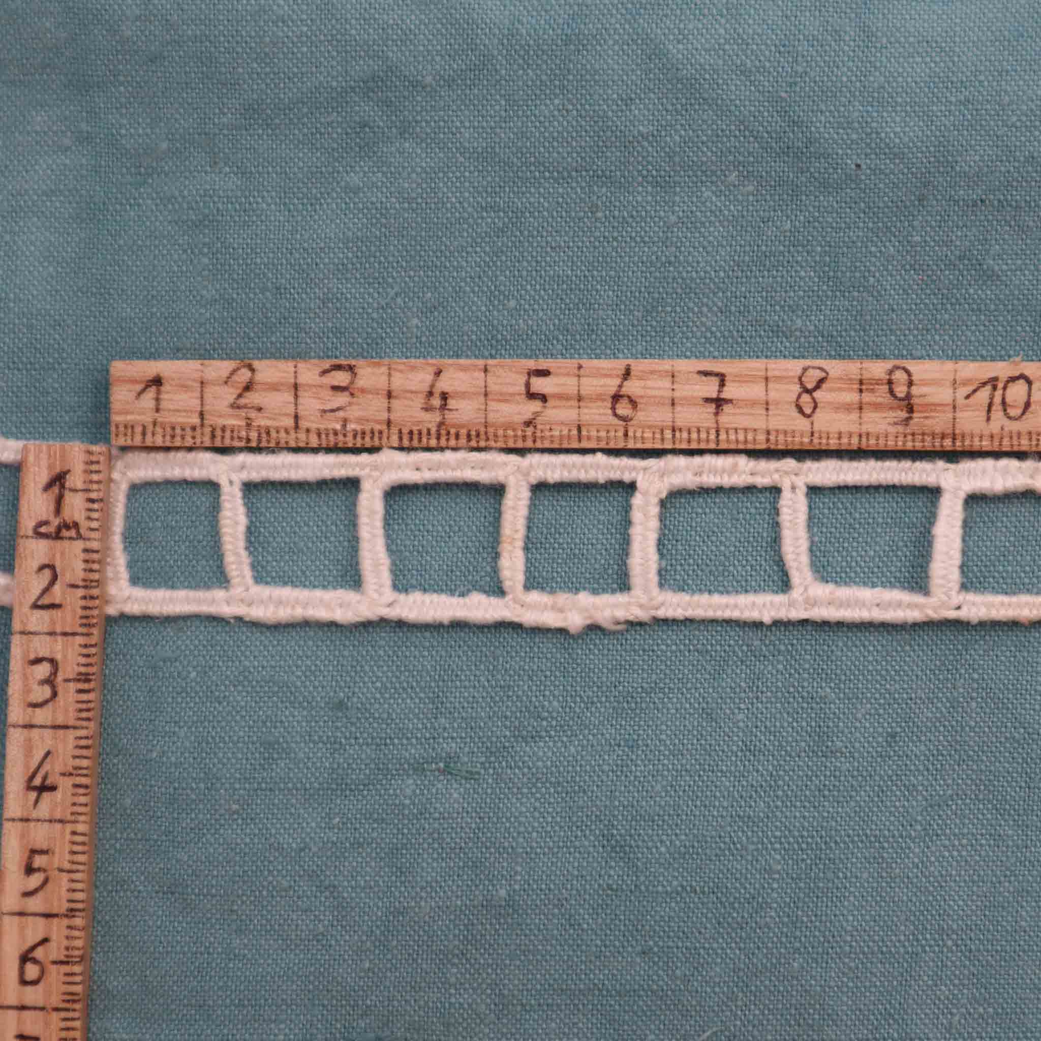 Handmade Hemp Lace Trim - Bobbins&Needles